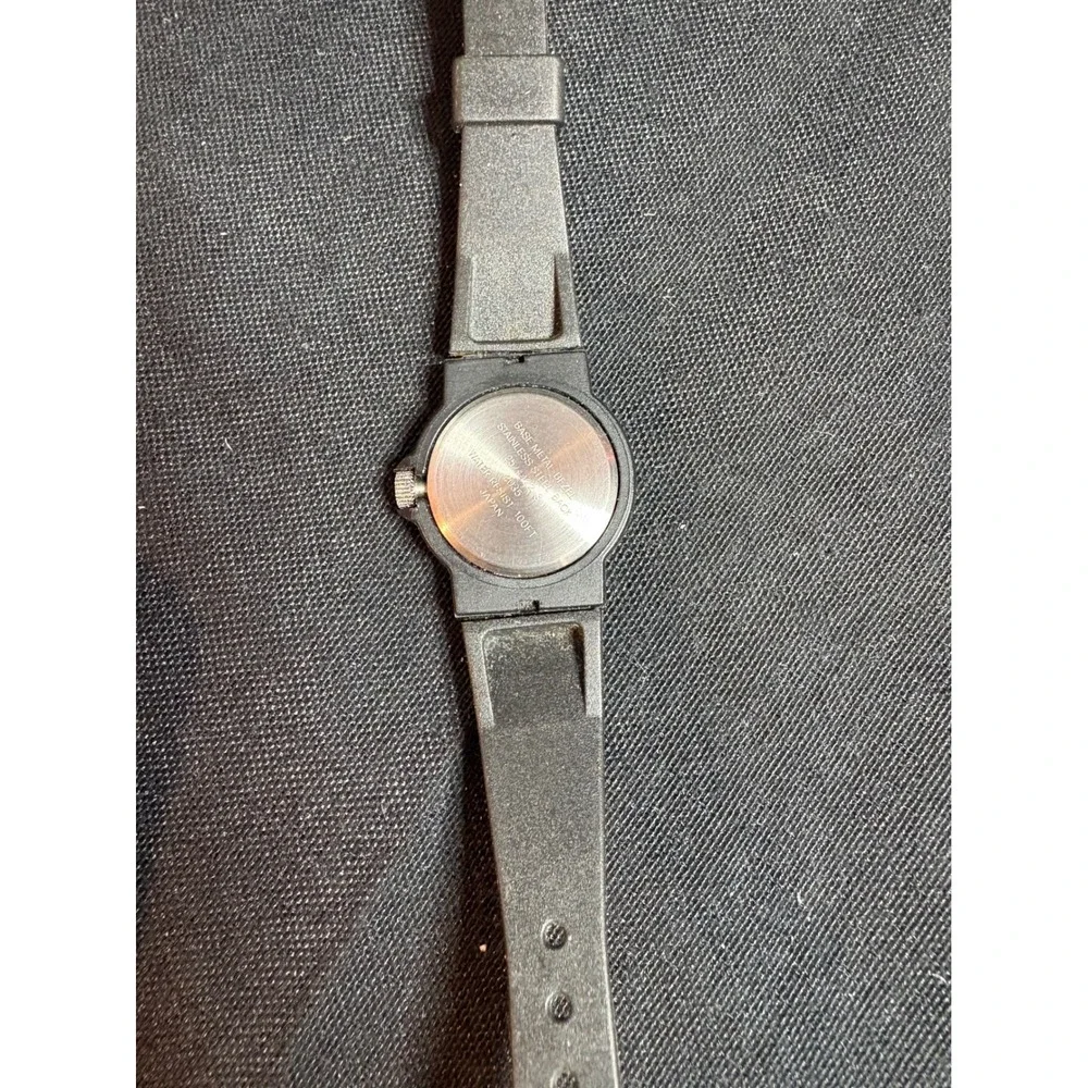 Vintage Quartz Watch with Color Dial‎ and Extra Bands needs battery